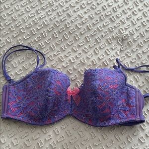 b. tempt'd by Wacoal bra